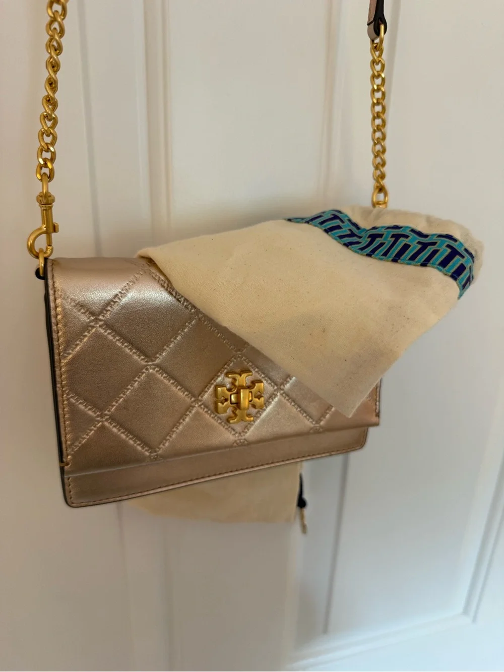 Tory Burch Metallic Quilted Crossbody in Gold